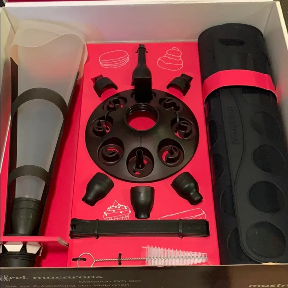 NEW Macaron Making Set